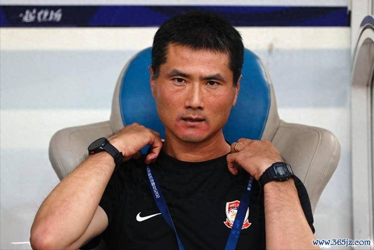 邵佳一坦然认输：申花堪称今年中超最强队