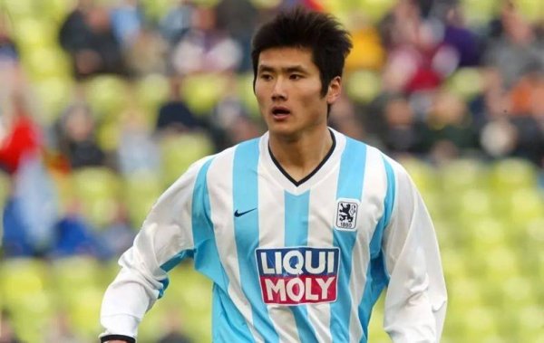 壹号娱乐下载 邵佳一“归巢” 青岛西海岸能否打破“遇强必败”魔咒？